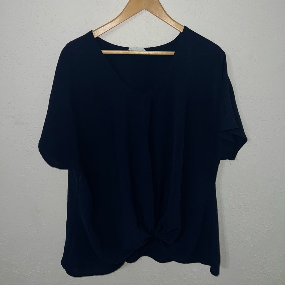 Chic Soul Navy Blue Colored Twist Knot Front Blouse Size 3X.